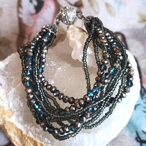 9 Strand Montana Blue Grey Bead Beaded Magnetic Clear Rhinestone Clasp Bracelet